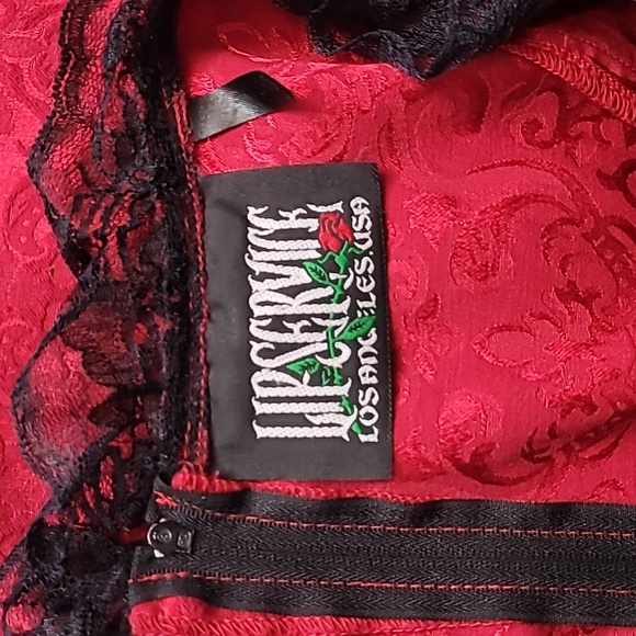 Lipservice gown - Picture 12 of 14